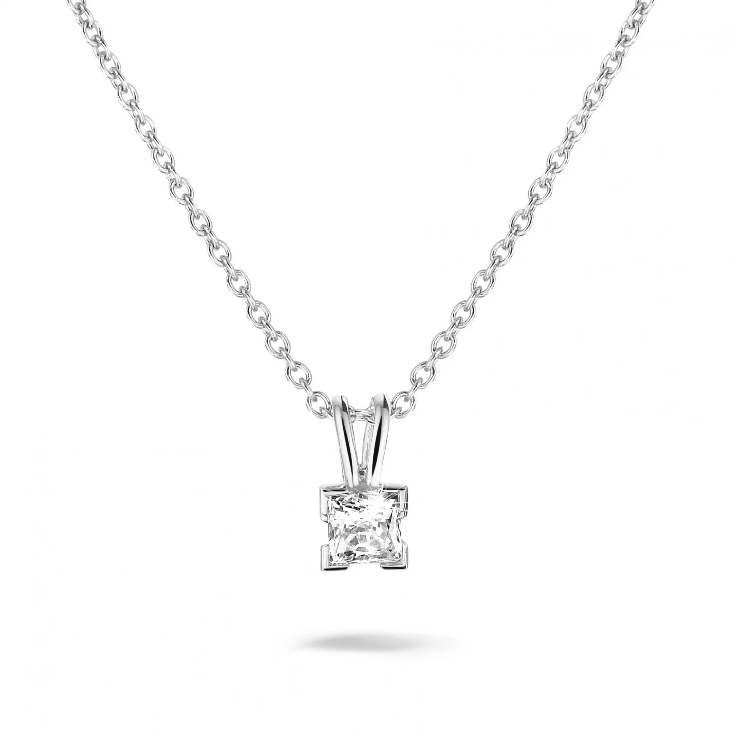 0.50 quilates colgante solitario en platino con diamante talla princesa 