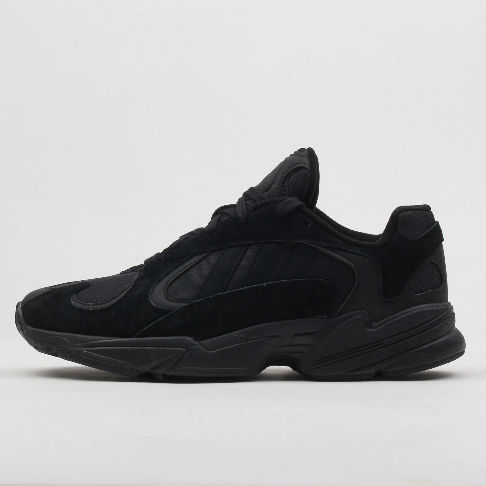 ADIDAS ORIGINALS YUNG1