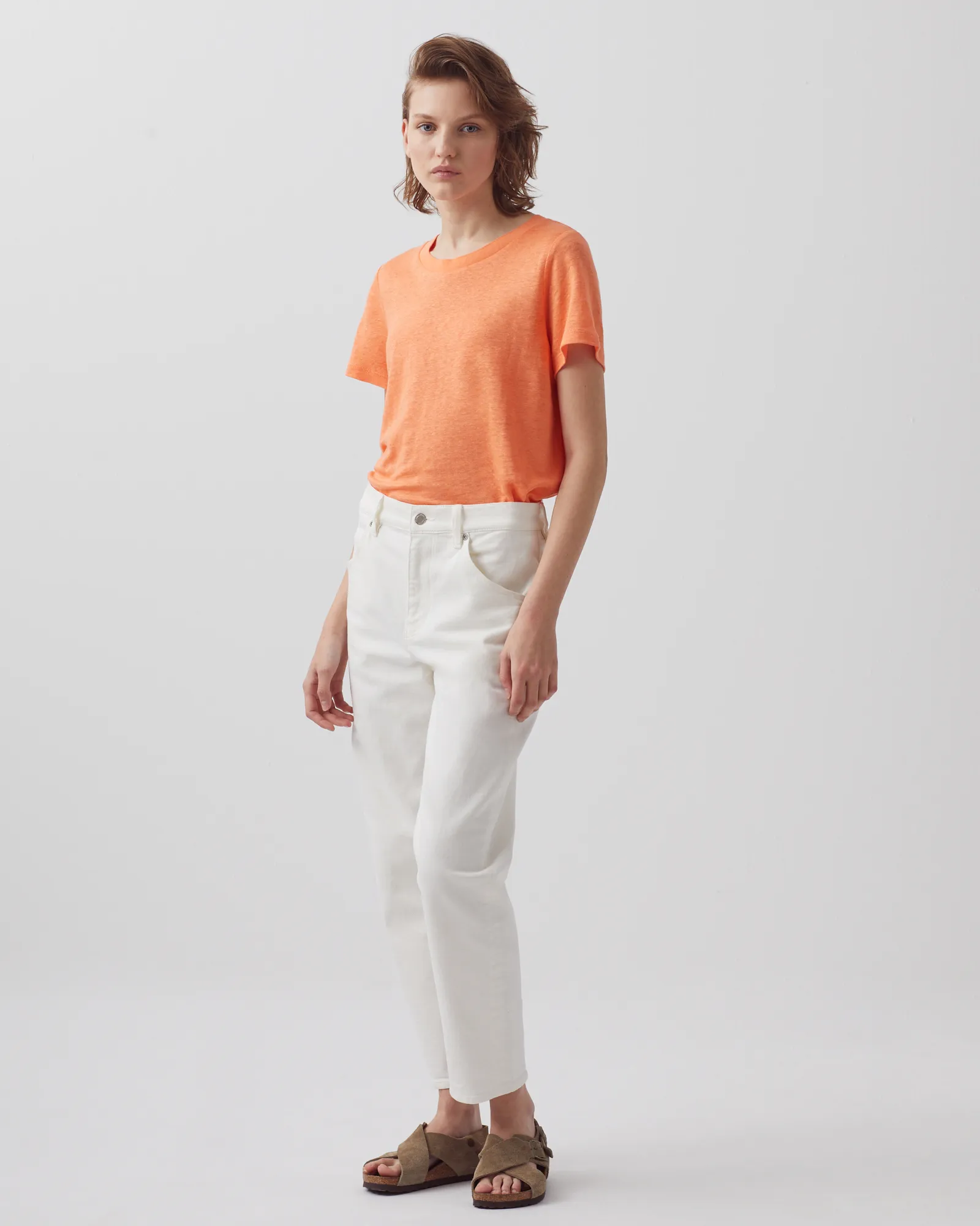 AMANDINE  CAMISETA CON CUELLO REDONDO DE LINO SOLID CORAIL ORANGE