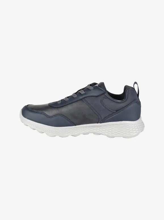 Australian Zapatillas de hombre con cordones elásticos.