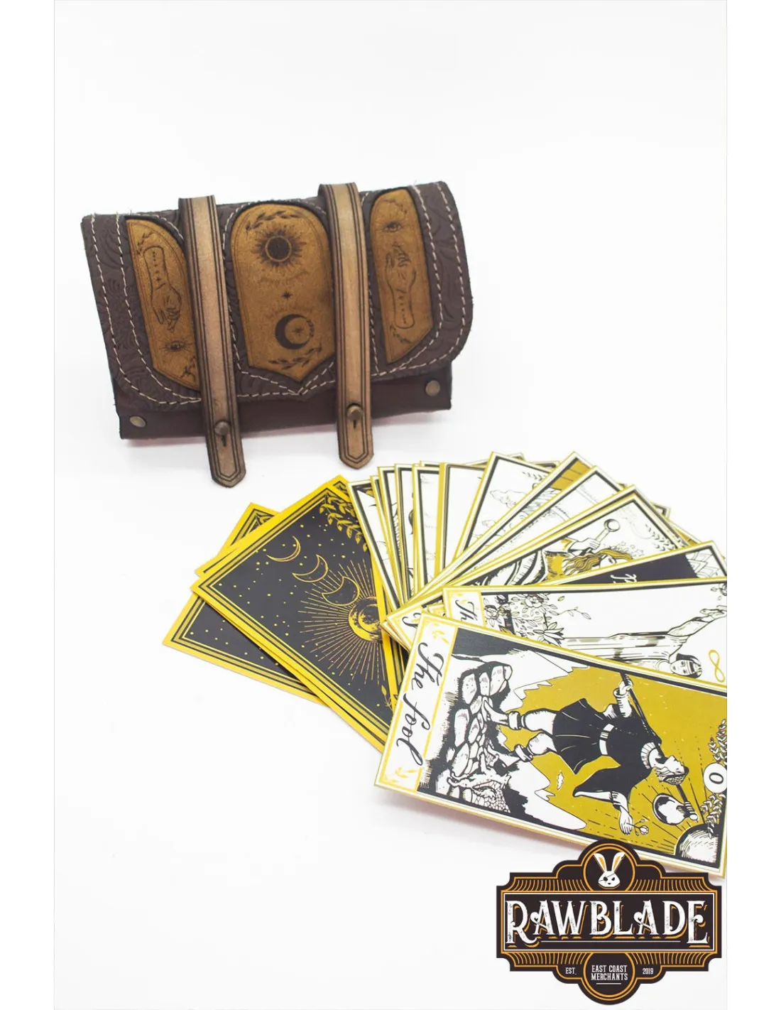 BOLSA Y BARAJA DEL TAROT DEL ENCANTAMIENTO  MARRóN