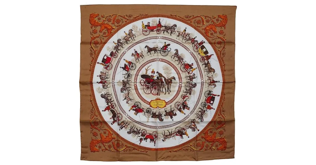 Bufanda de seda Hermès 88,5 cm x 88,5 cm LA PROMENADE DE LONGCHAMPS en muy buen estado Castaño 
