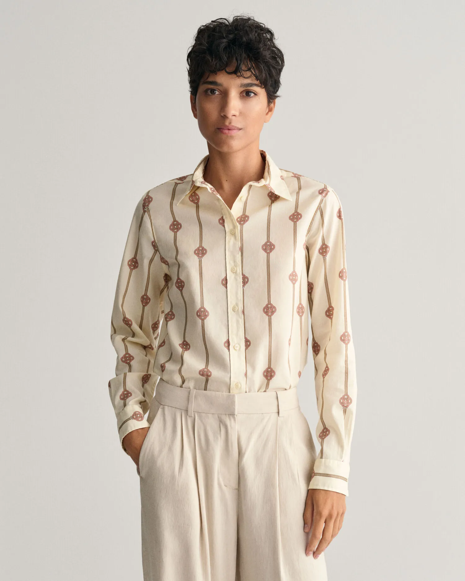 Camisa Regular Fit de gasa de algodón a rayas Monogram