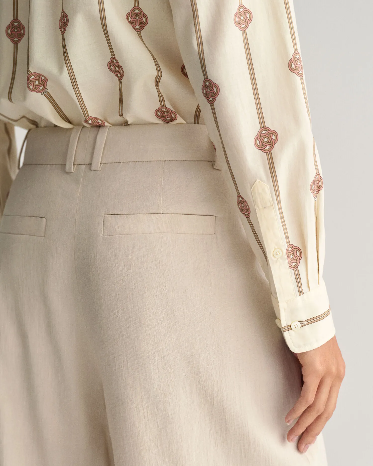Camisa Regular Fit de gasa de algodón a rayas Monogram