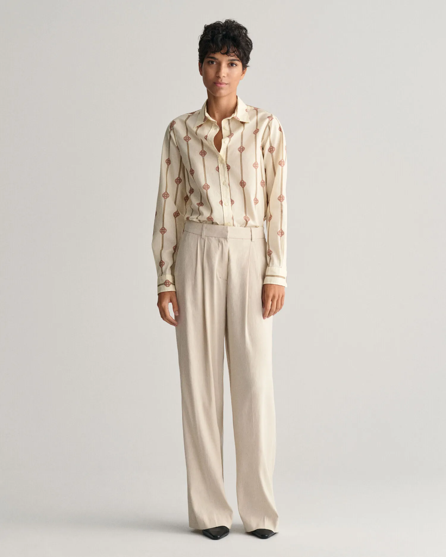 Camisa Regular Fit de gasa de algodón a rayas Monogram