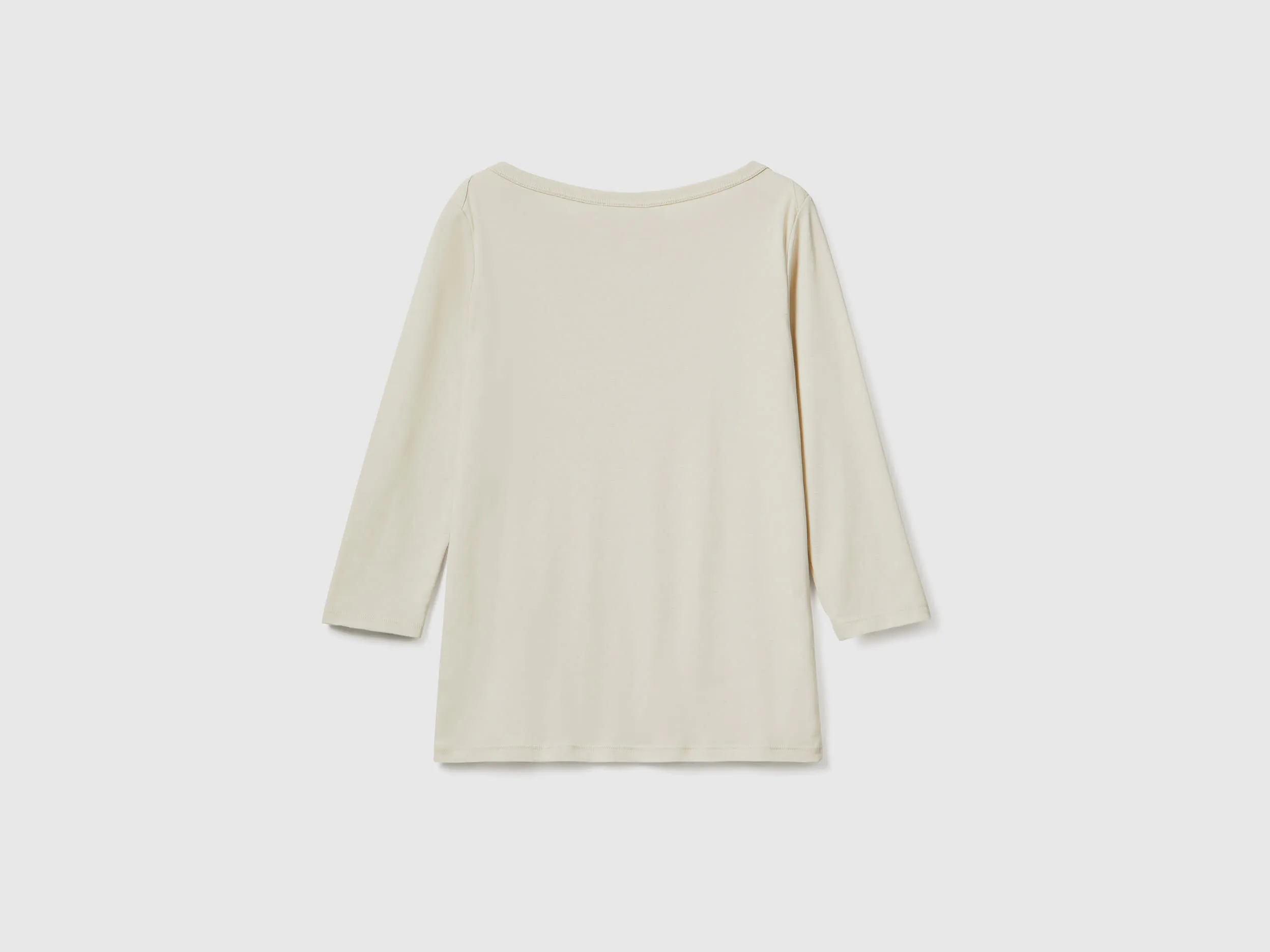 Camiseta de 100 % algodón con escote barco