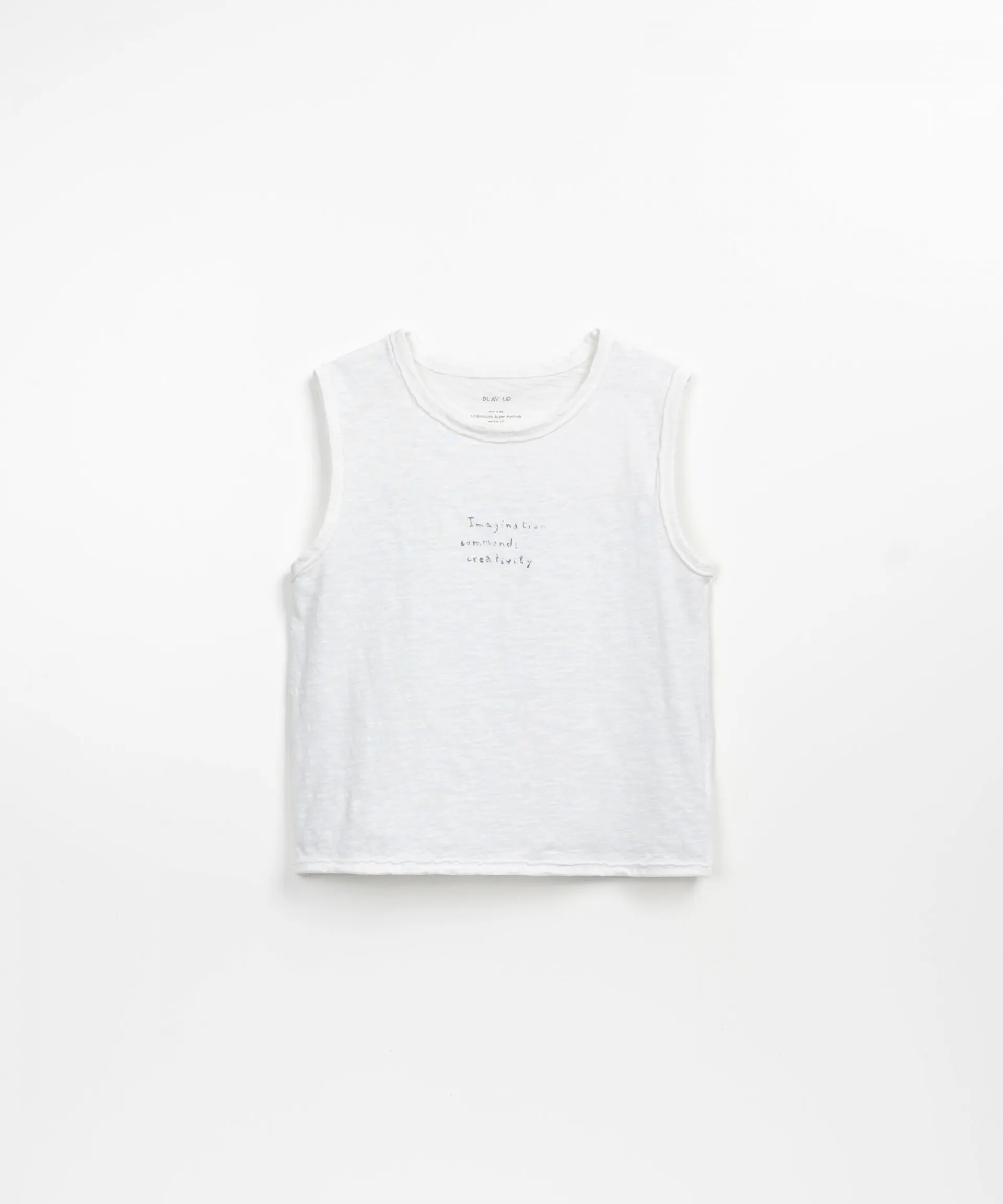 Camiseta sin magas con frase en el pecho | Textile Art