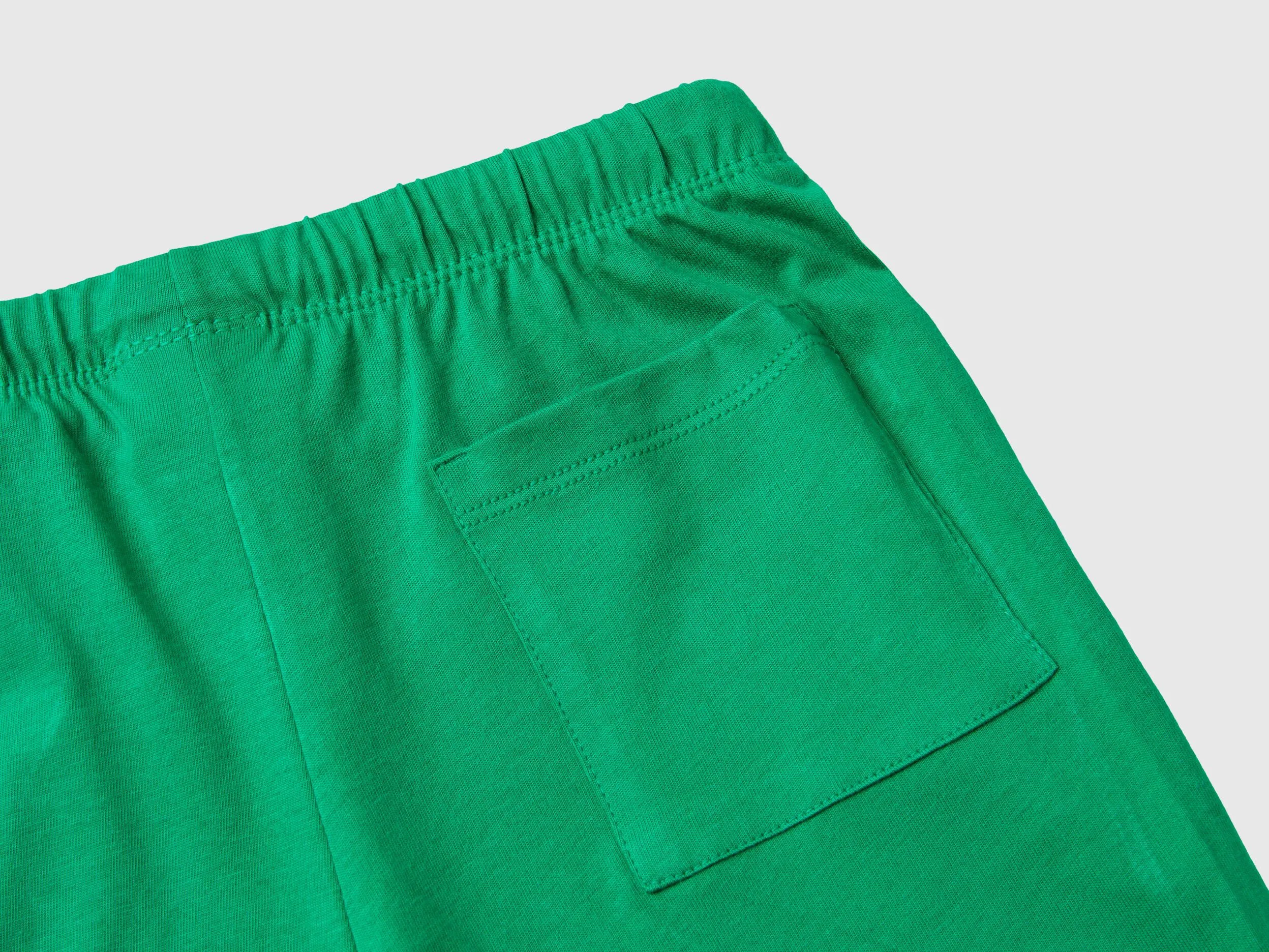 Conjunto de camiseta y bermudas de 100 % algodón