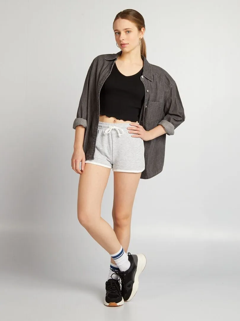 CROPTOP CON BORDES ONDULADOS  NEGRO