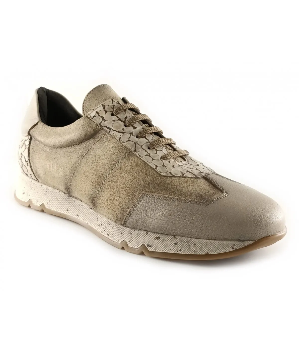 Deportivo para mujer en color beige