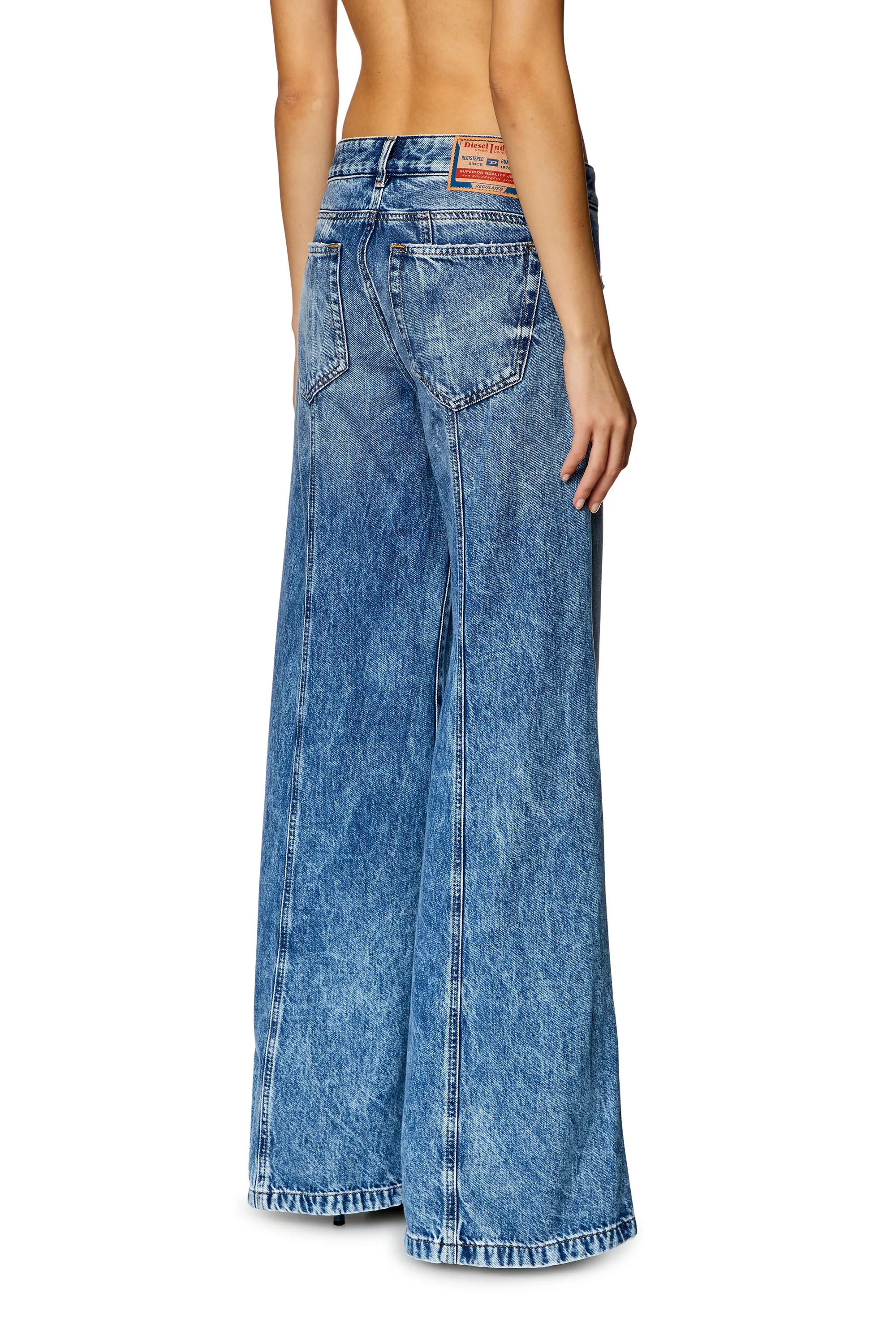 FLARE JEANS DAKII 09H95