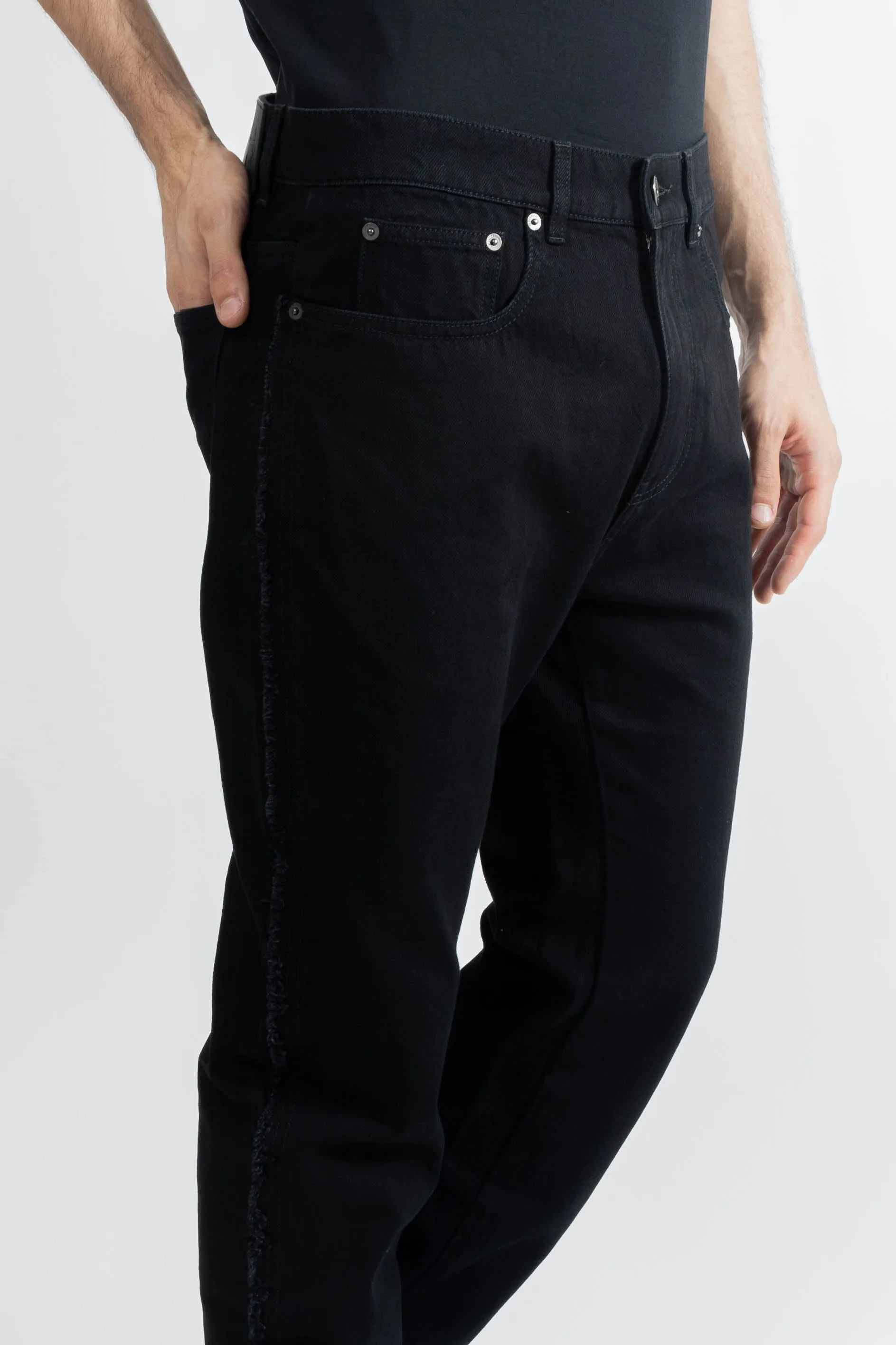 JW Anderson Twisted Slim Fit Jeans In Black