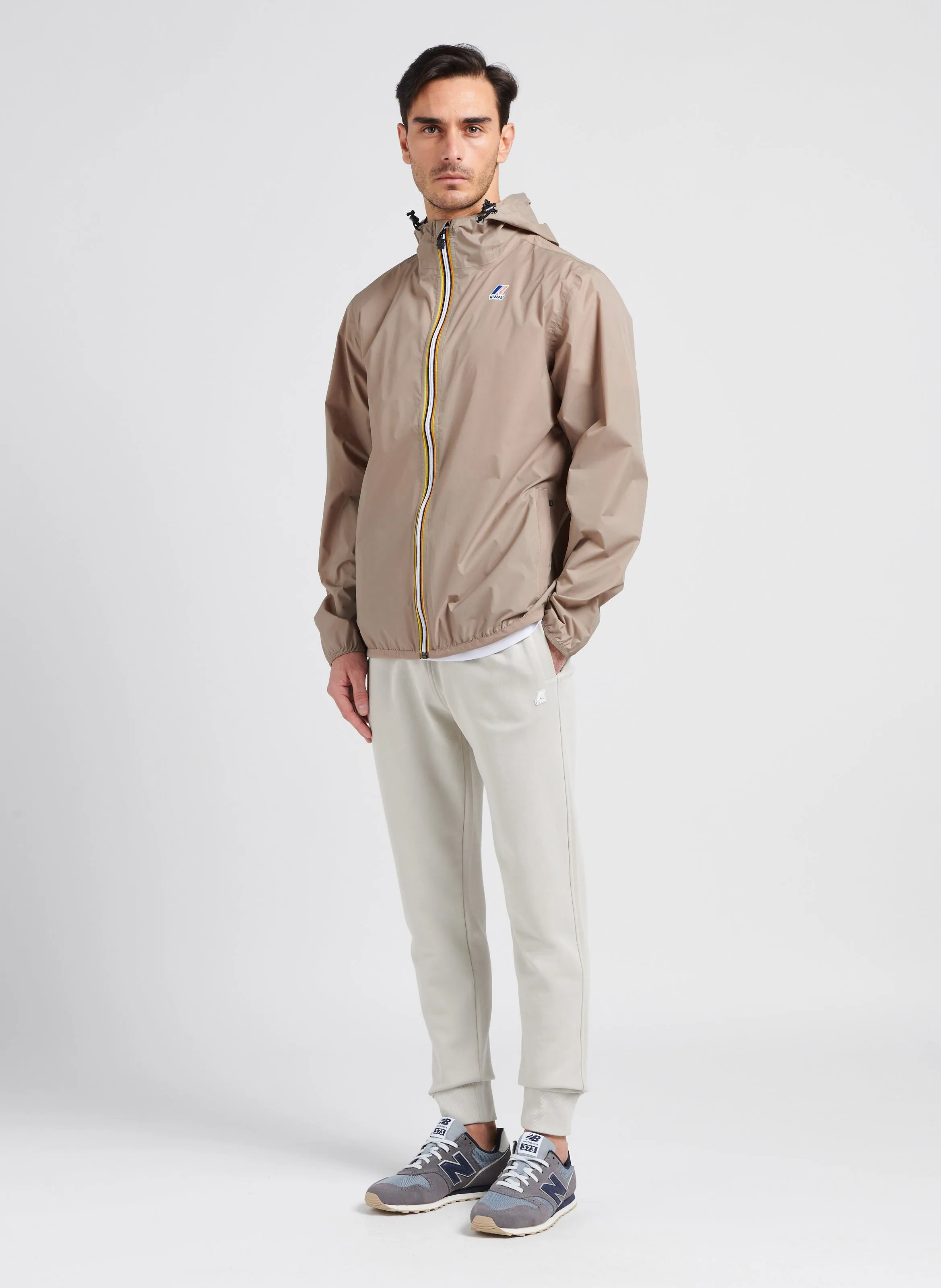 KWAY LE VRAI 3.0 CLAUDE  CORTAVIENTOS RECTO CON CAPUCHA EN BEIGE