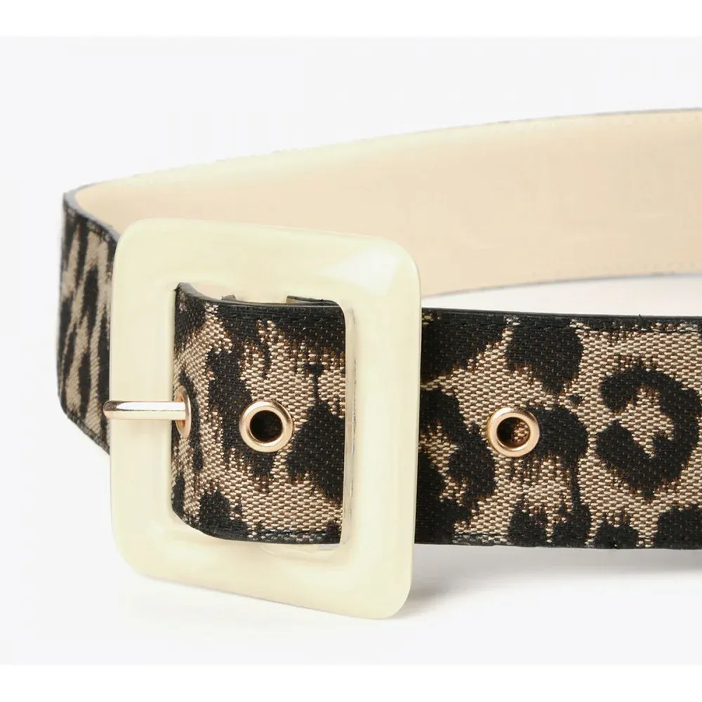 Lola Casademunt LS2406011 305 Crudo Marron