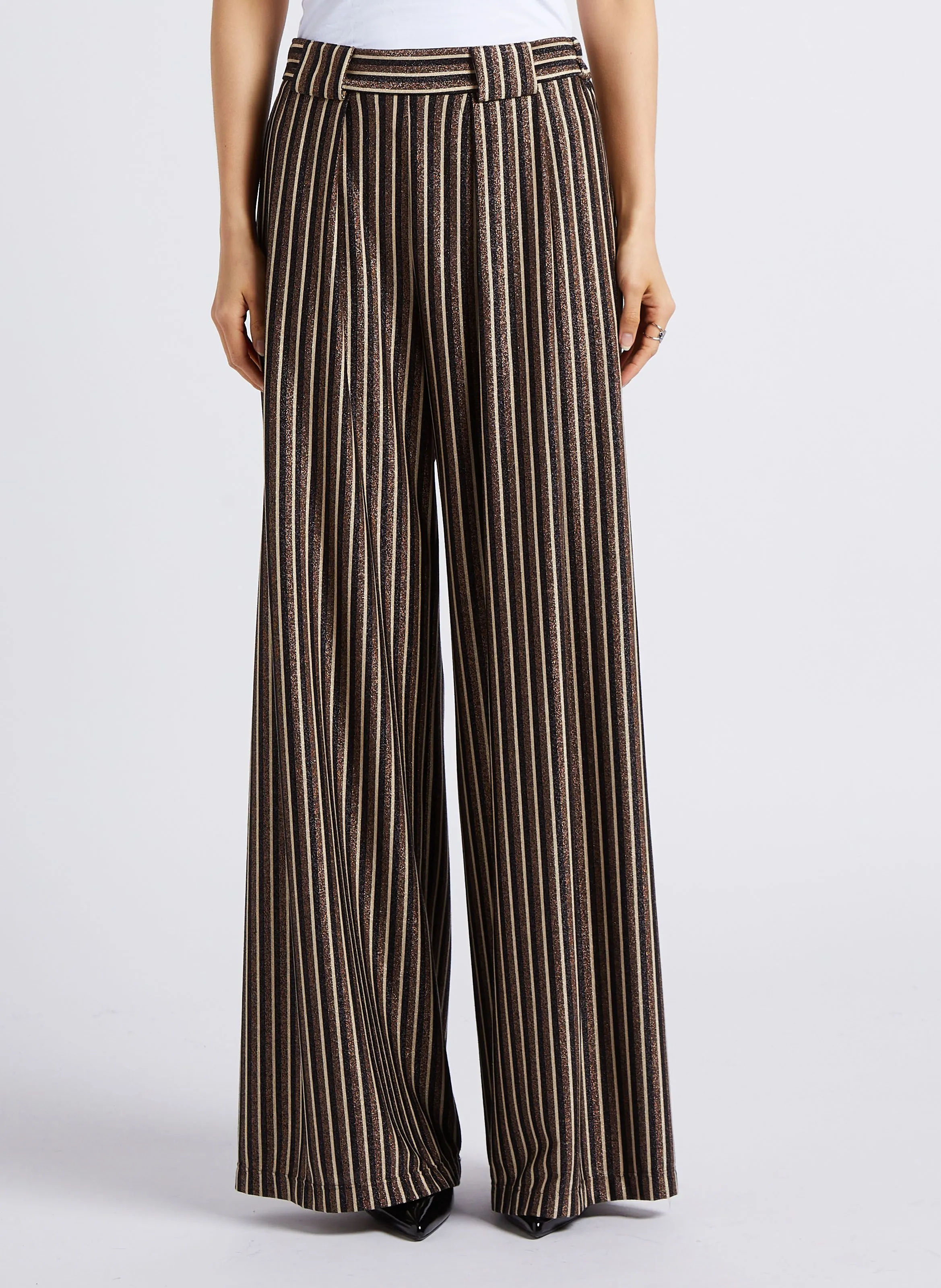 MOMONI ASPEN  PANTALóN ANCHO A RAYAS BRILLANTES EN RAYADO