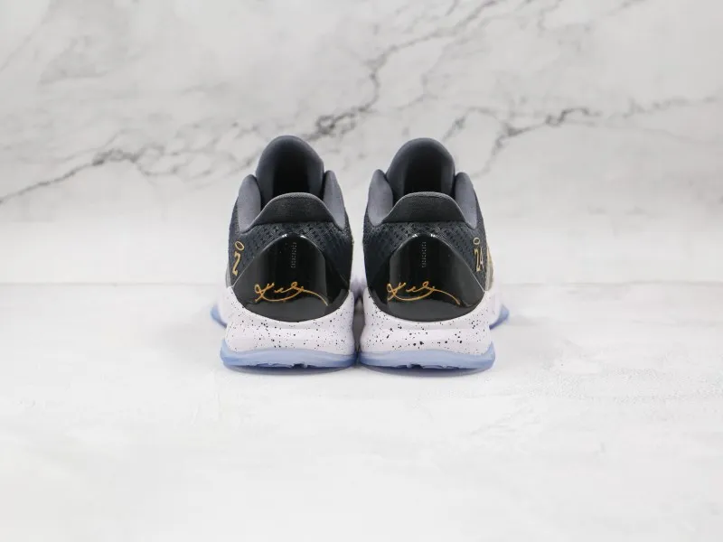 Nike Kobe 11 EM  Modelo 111H