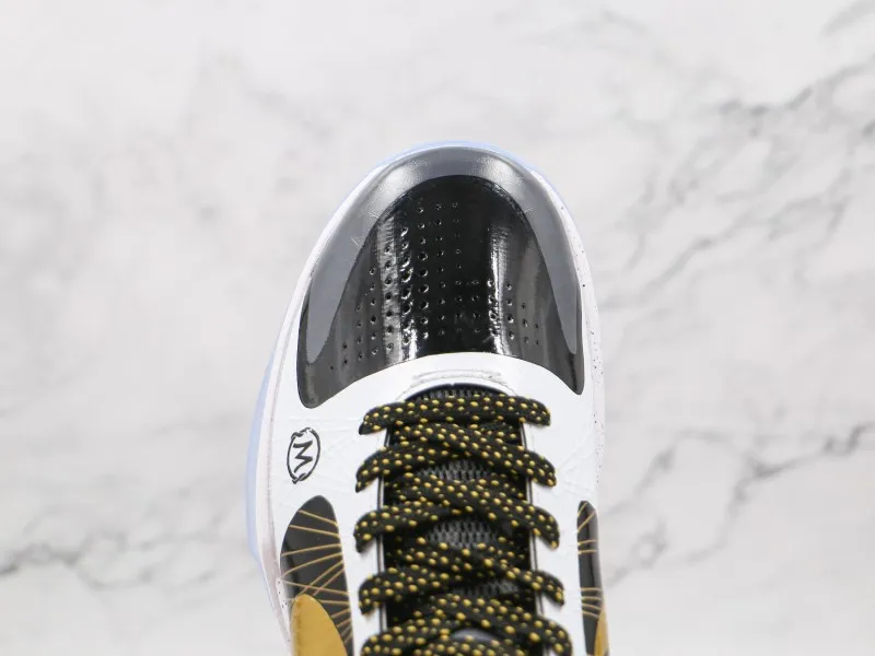 Nike Kobe 11 EM  Modelo 111H