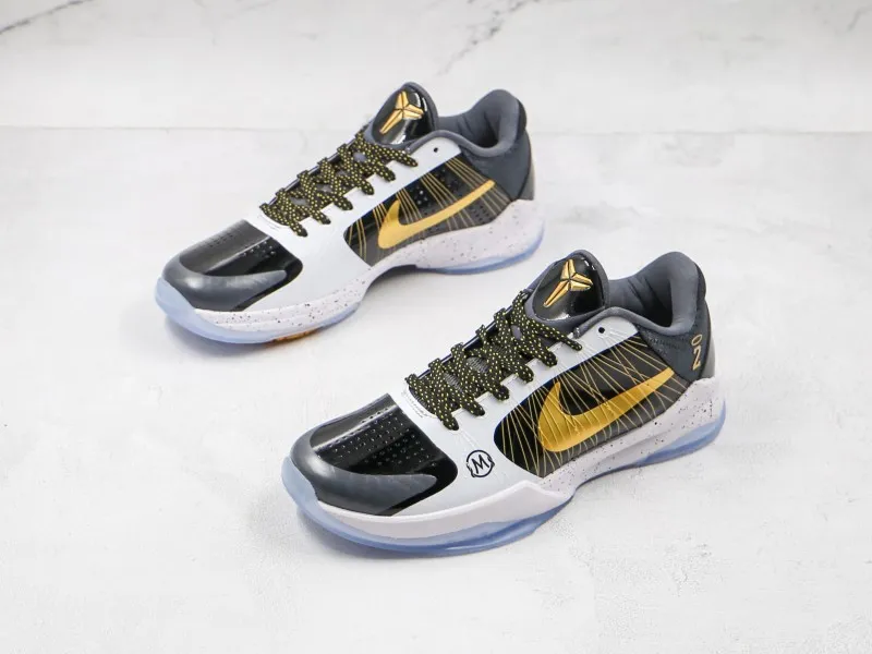 Nike Kobe 11 EM  Modelo 111H