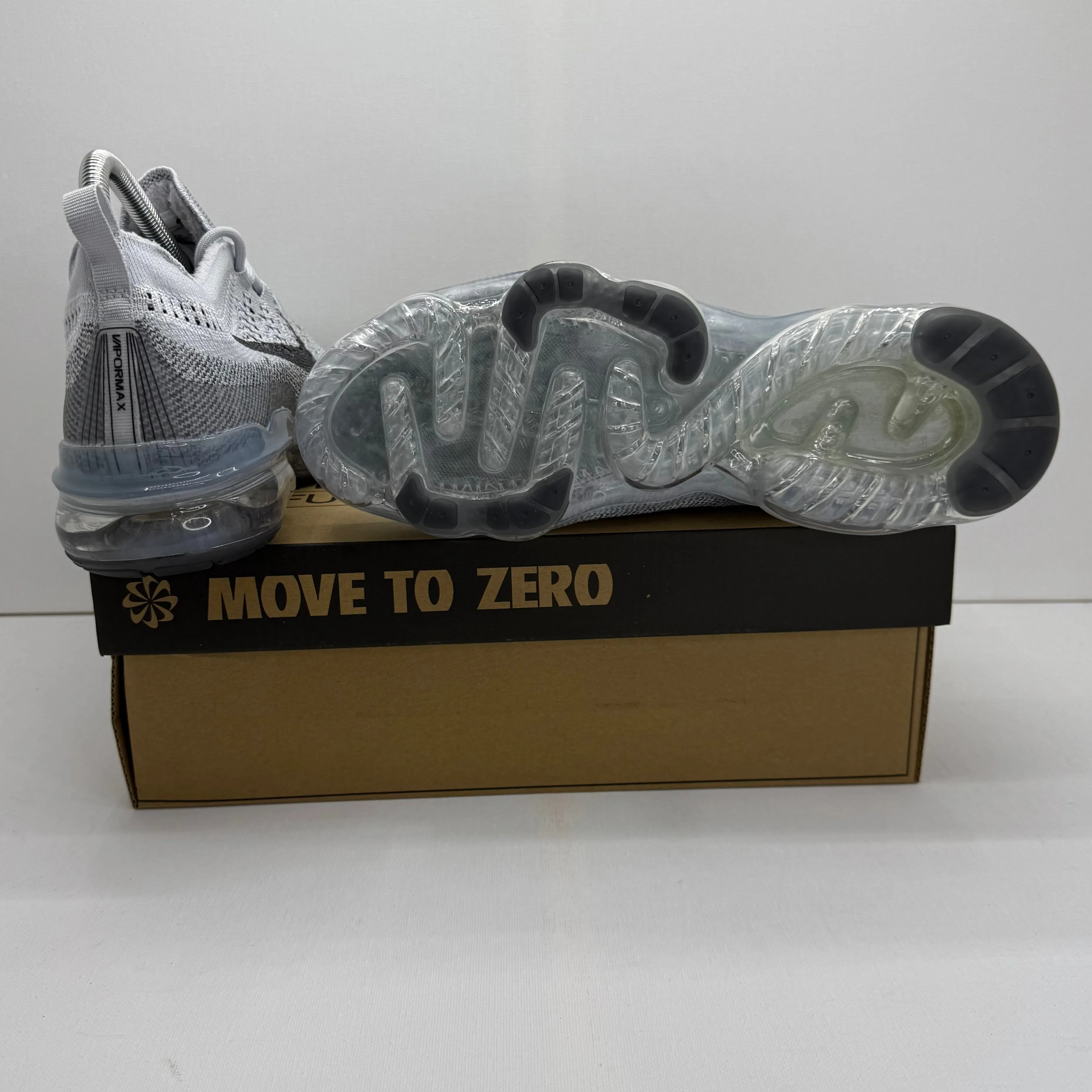 NIKE VAPORMAX GREY 