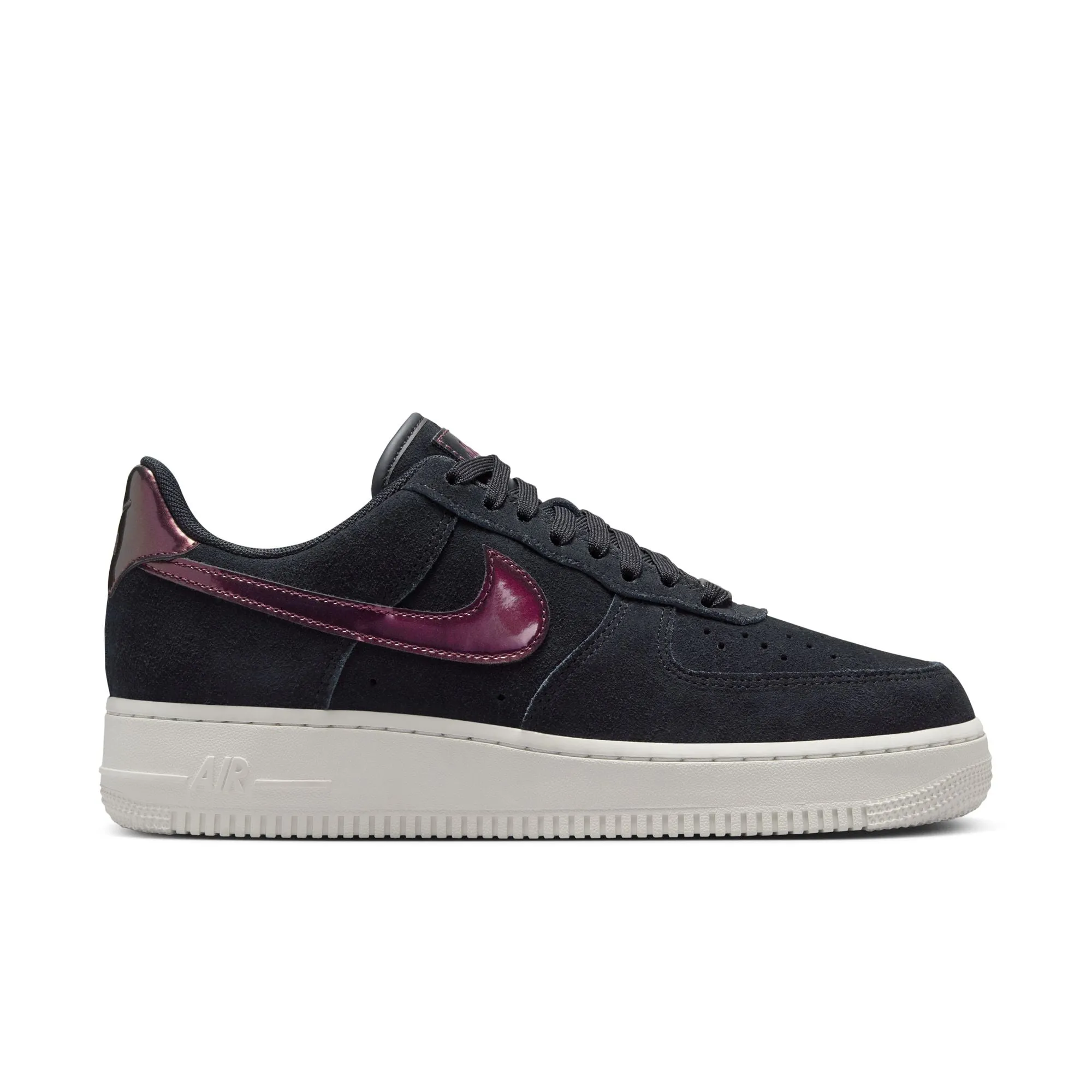 NIKE WOMEN AIR FORCE 1 '07 SE BLACK/BLACKSUMMIT WHITENIGHT MAROON