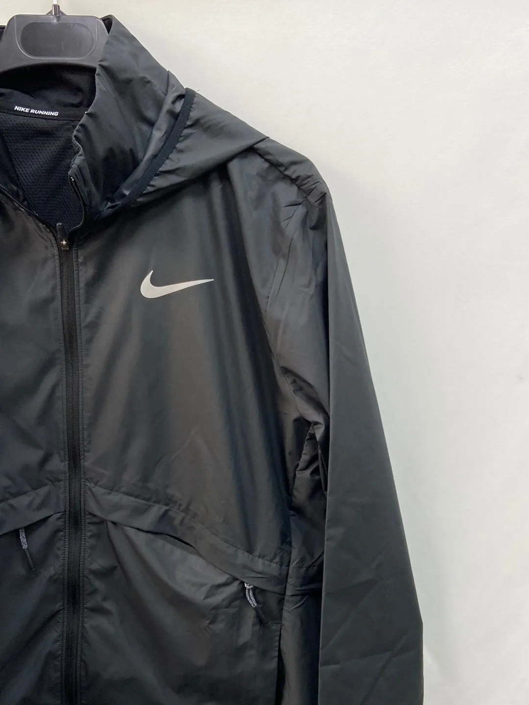 NIKE.Cortavientos impermeable T.s