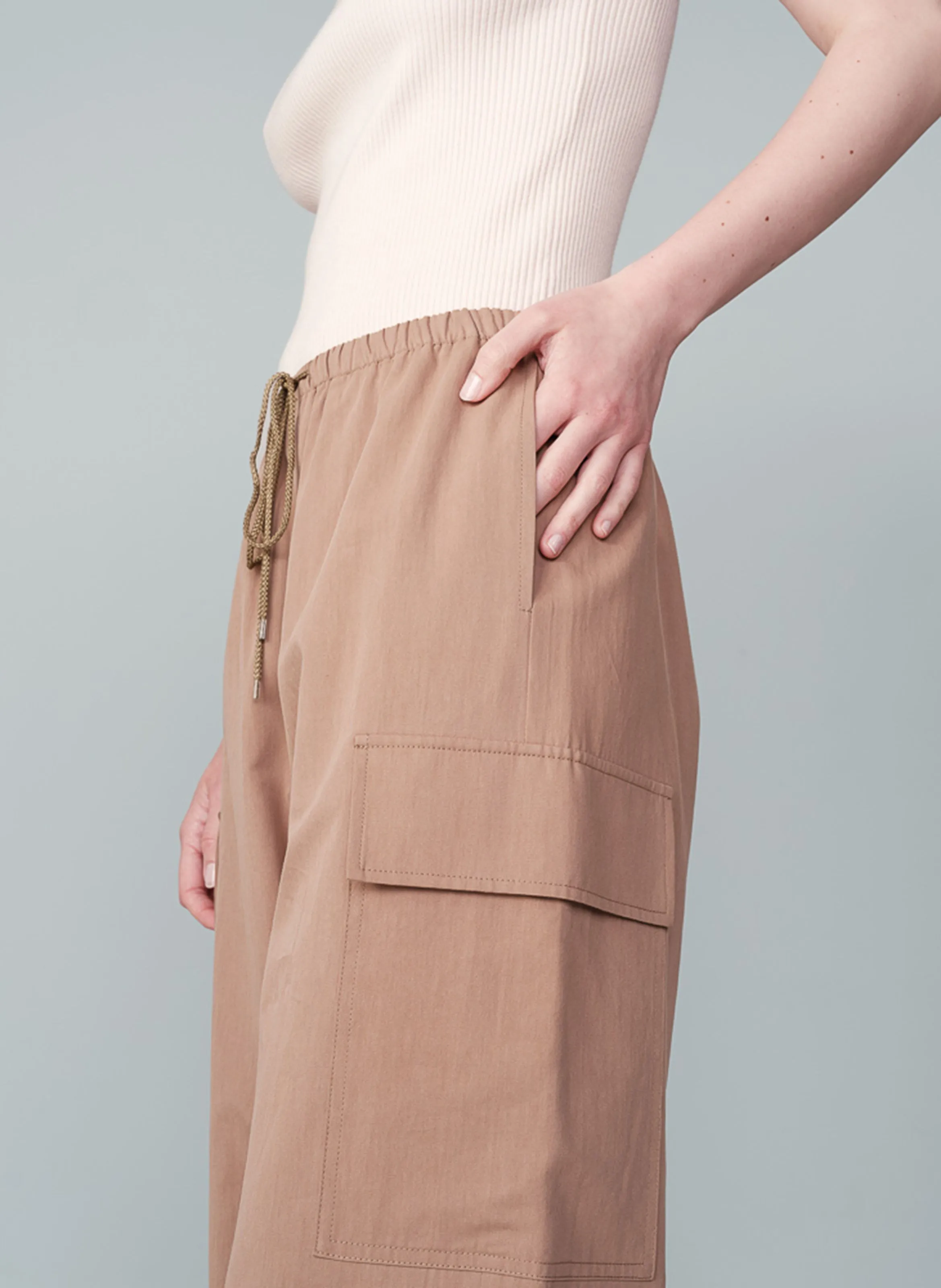 NOW  PANTALóN CARGO DE MEZCLA DE ALGODóN EN MARRON