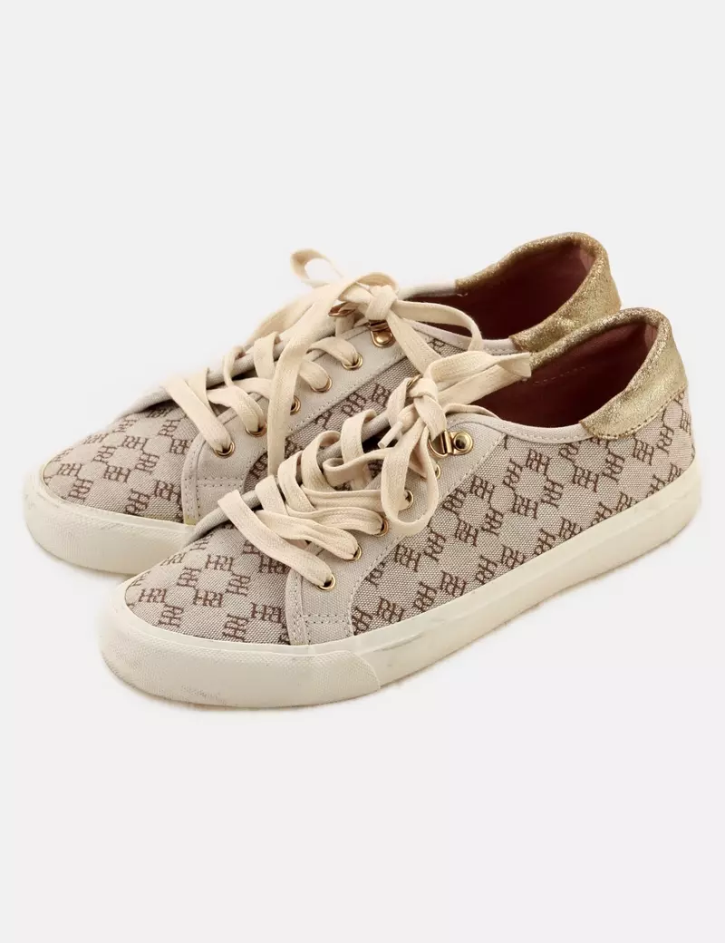 Pedro del Hierro Deportivas