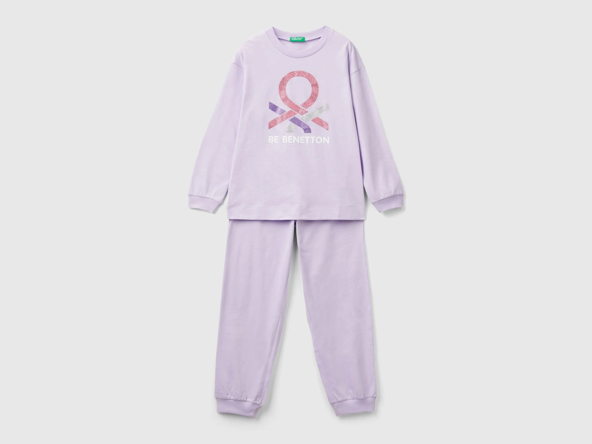 Pijama largo lila con logotipo de glitter