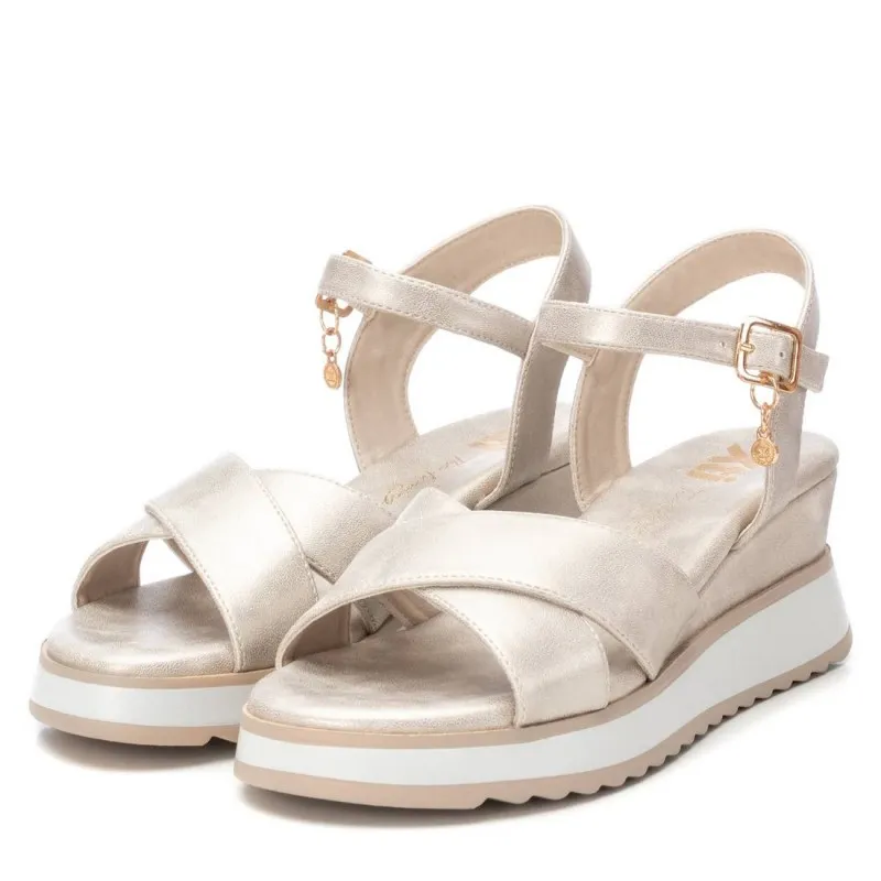 Sandalia de mujer XTI 142868 Oro