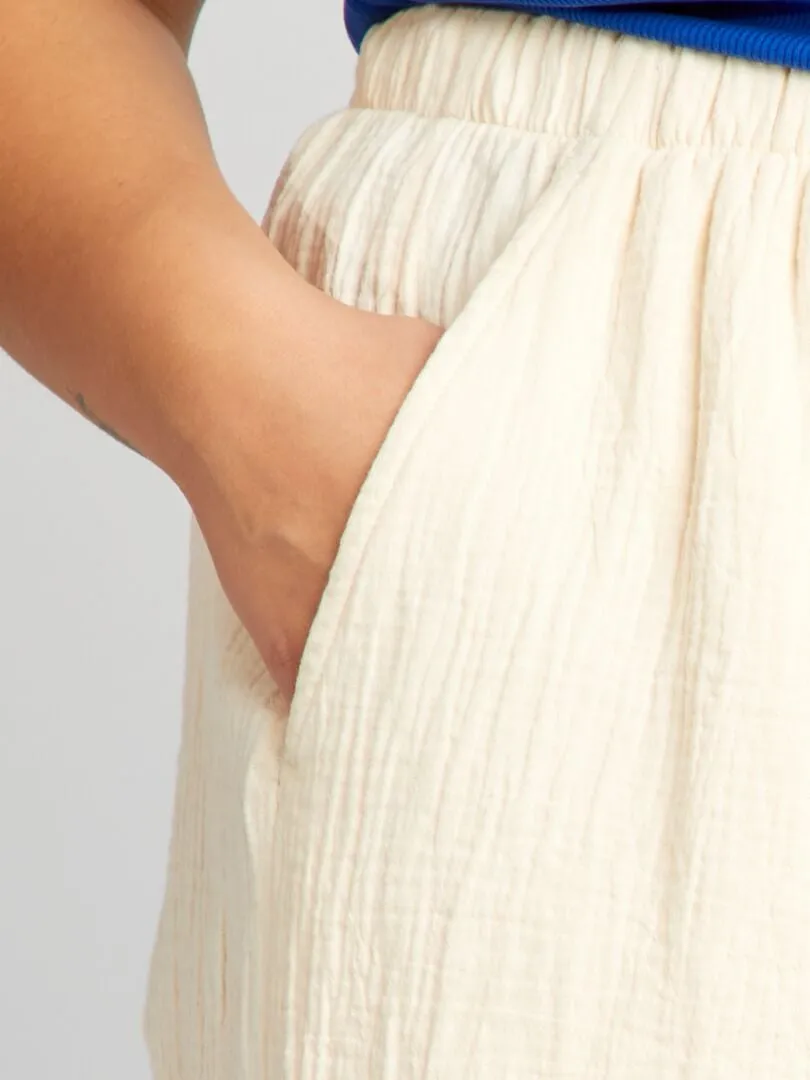 SHORT RECTO DE GASA DE ALGODóN  BEIGE