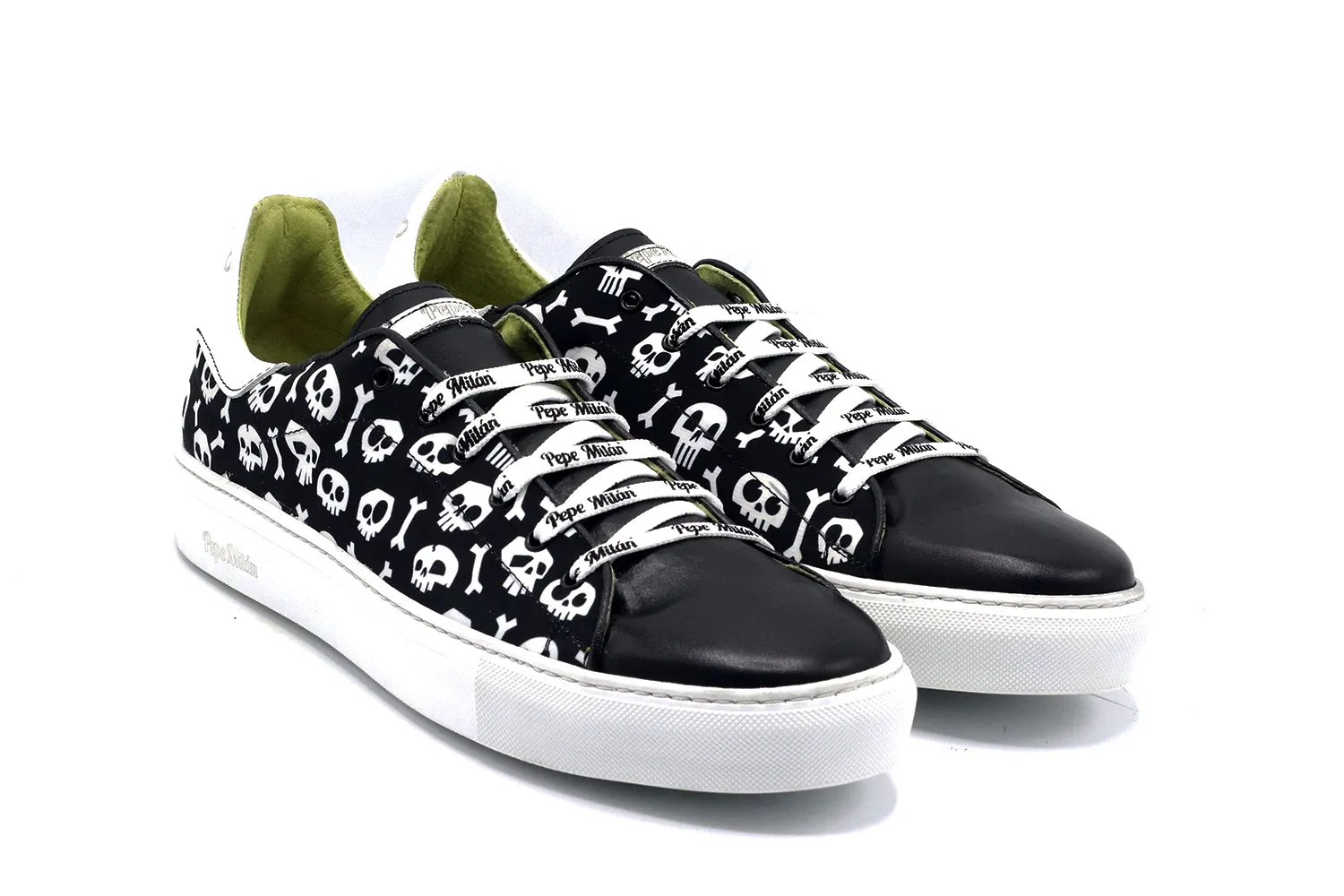 Sneaker modelo Omar Sra, fabricado en 109 Calaveras 19