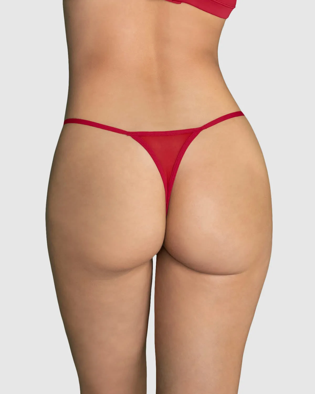 Tanga brasilera con detalles en tul