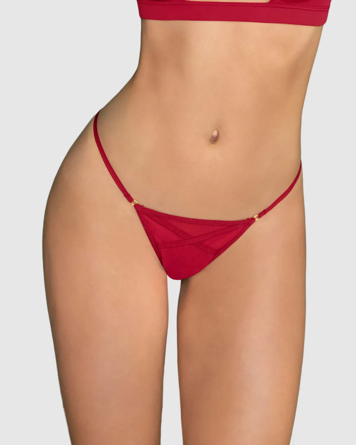 Tanga brasilera con detalles en tul