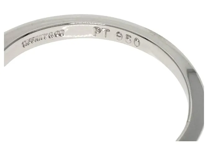 Tiffany & Co Anillo de diamante Tiffany Solitaire con borde afilado 