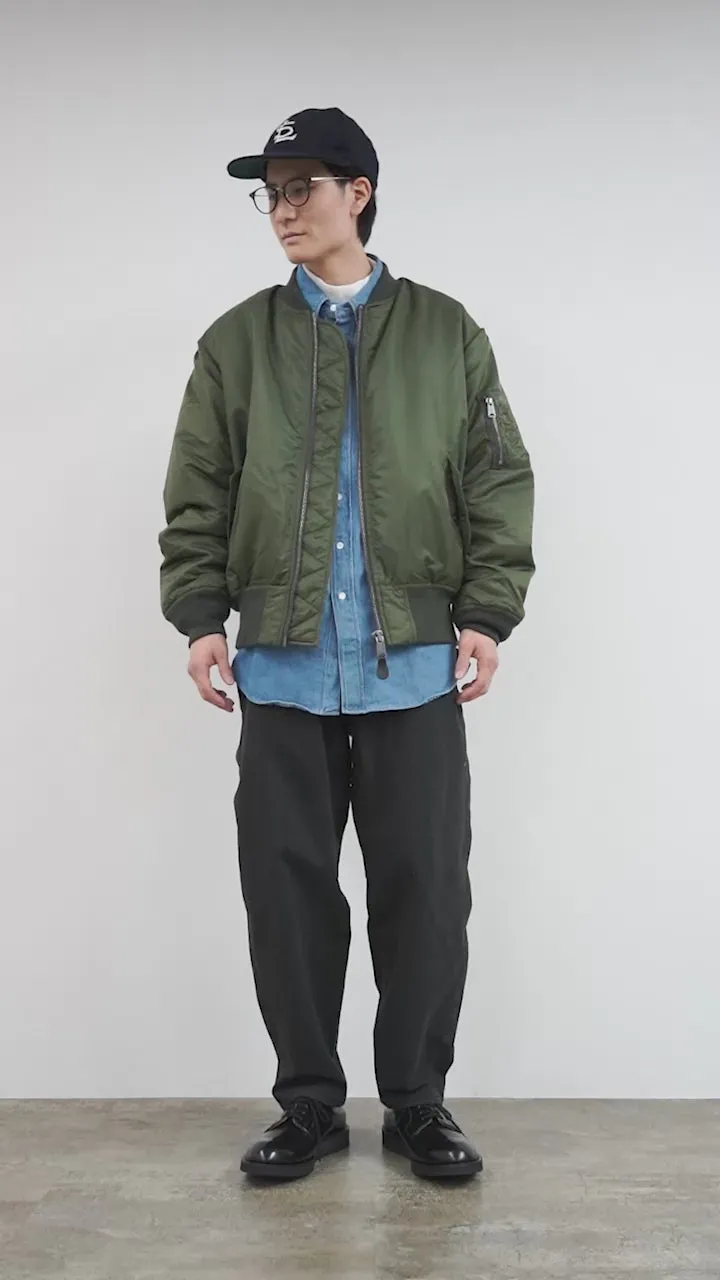 TOP CAKI / MA1 CHAQUETA DE VUELO DE NYLON