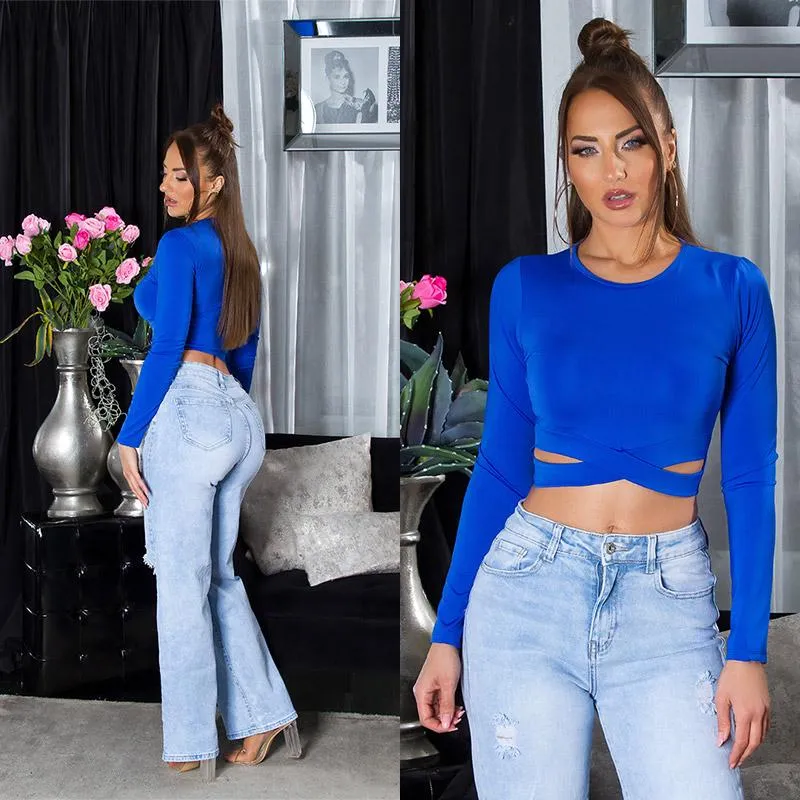 Top con aberturas manga larga azul