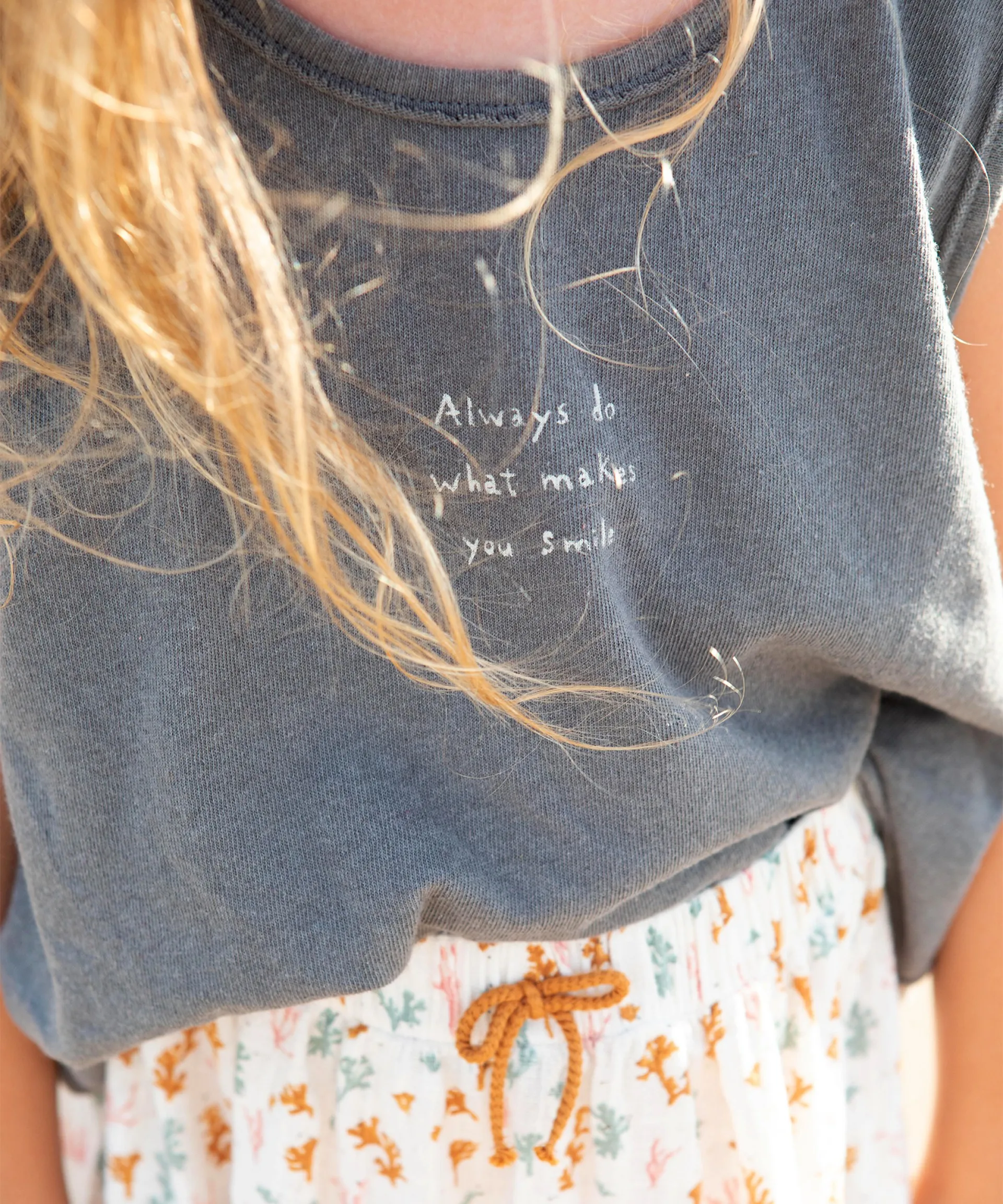 Top con frase en el pecho | Textile Art