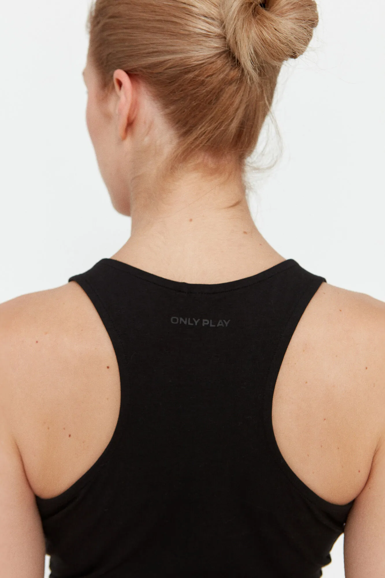 Top deportivo negro 