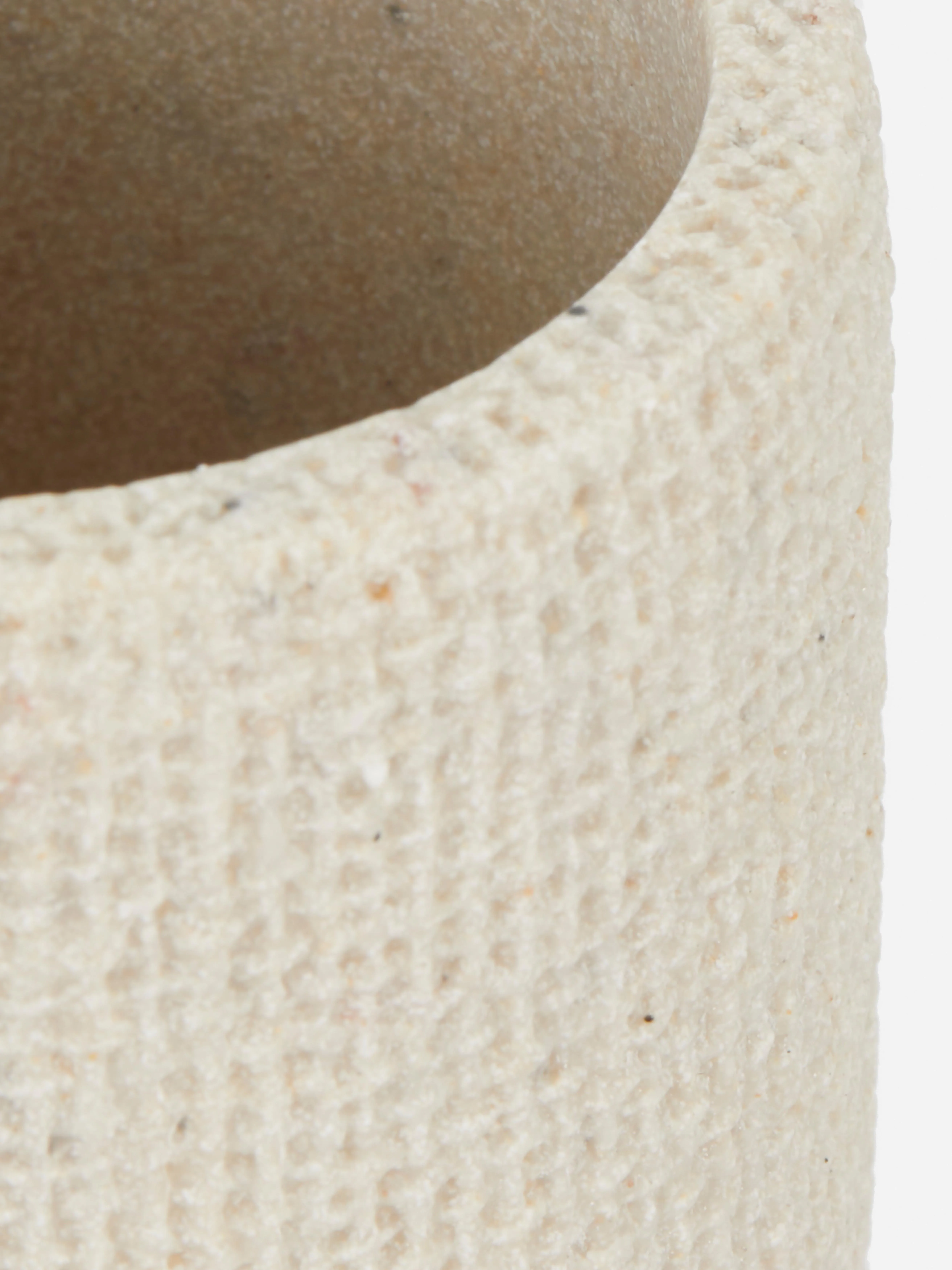 Vaso de piedra con textura