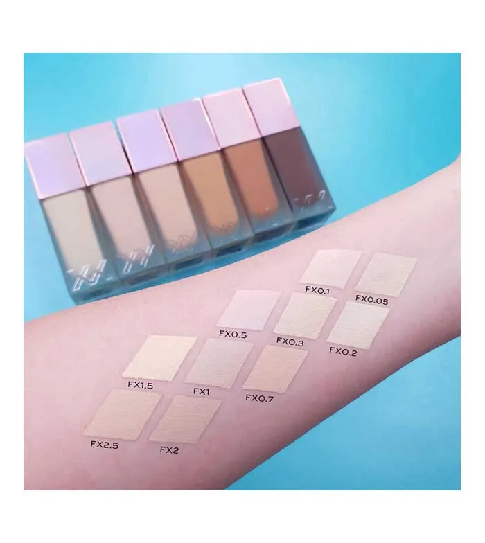 XX REVOLUTION  BASE DE MAQUILLAJE GLOW SKIN FAUXXDATION  FX18