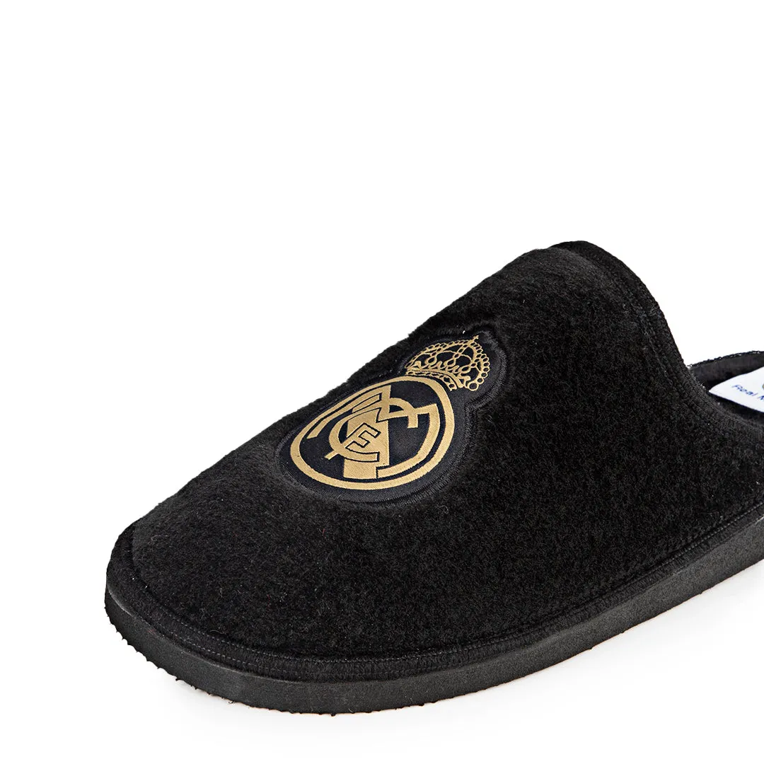 ZAPATILLAS DE CASA REAL MADRID OFICIALES TEMPORADA 2425 (LIGERAS) EN SUATEX NEGRAS